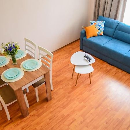 Charming Sunny Apartment+Swimming Pool 圣君士坦丁和海伦那 外观 照片