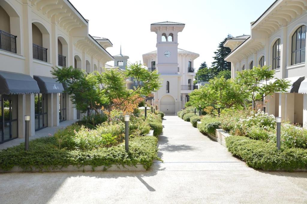 Charming Sunny Apartment+Swimming Pool 圣君士坦丁和海伦那 外观 照片